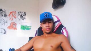 american_challenges - [Chaturbate] - Tags: hunky stunning hunky charming