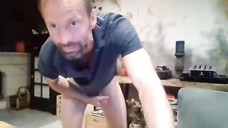 liyiperverzno - [Chaturbate] - Tags: piercing muscular shoulders sculpted abs athletic