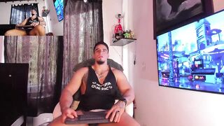 kingbear777 - [Stripchat] young smoking flexing cei