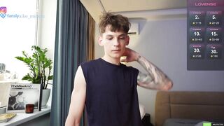 aiko_miracle - [Chaturbate] - Tags: gay-argentina gaydaddy handsome features delightful performer