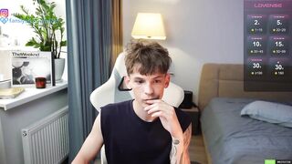 aiko_miracle - [Chaturbate] - Tags: gay-argentina gaydaddy handsome features delightful performer