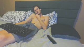 downforthemoney - [Chaturbate] - Tags: solid legs captivating host hunky gallant